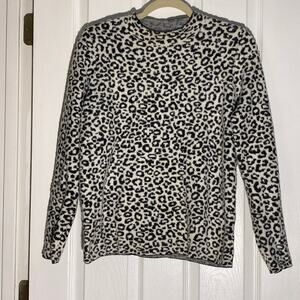 Women’s size medium petite Ann Taylor sweater, cheetah print, black and white